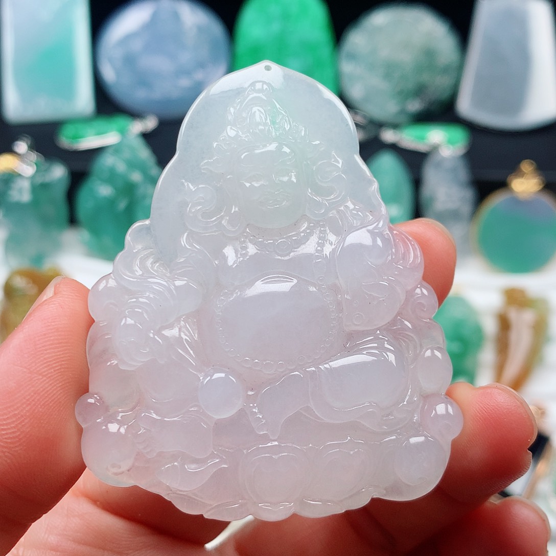 翡翠颈饰未镶嵌黄财神