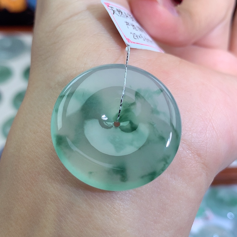 【闪购商品】翡翠吊坠(不含链)未镶嵌