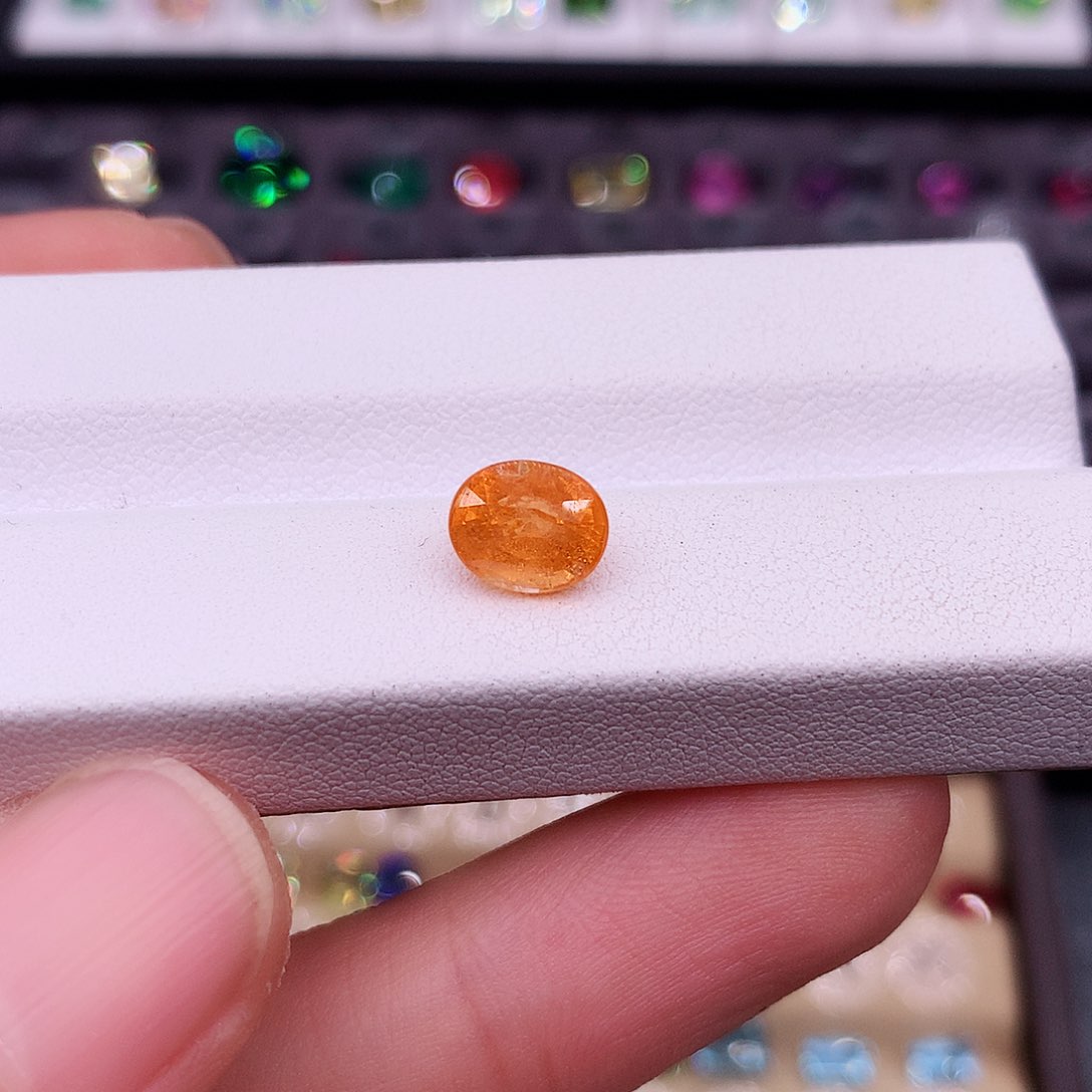 石榴石（芬达石）珠宝半成品未镶嵌