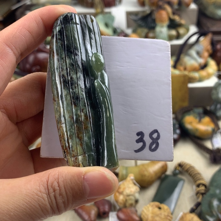 岫岩河磨玉（透闪石质玉）未镶嵌珠宝奇石