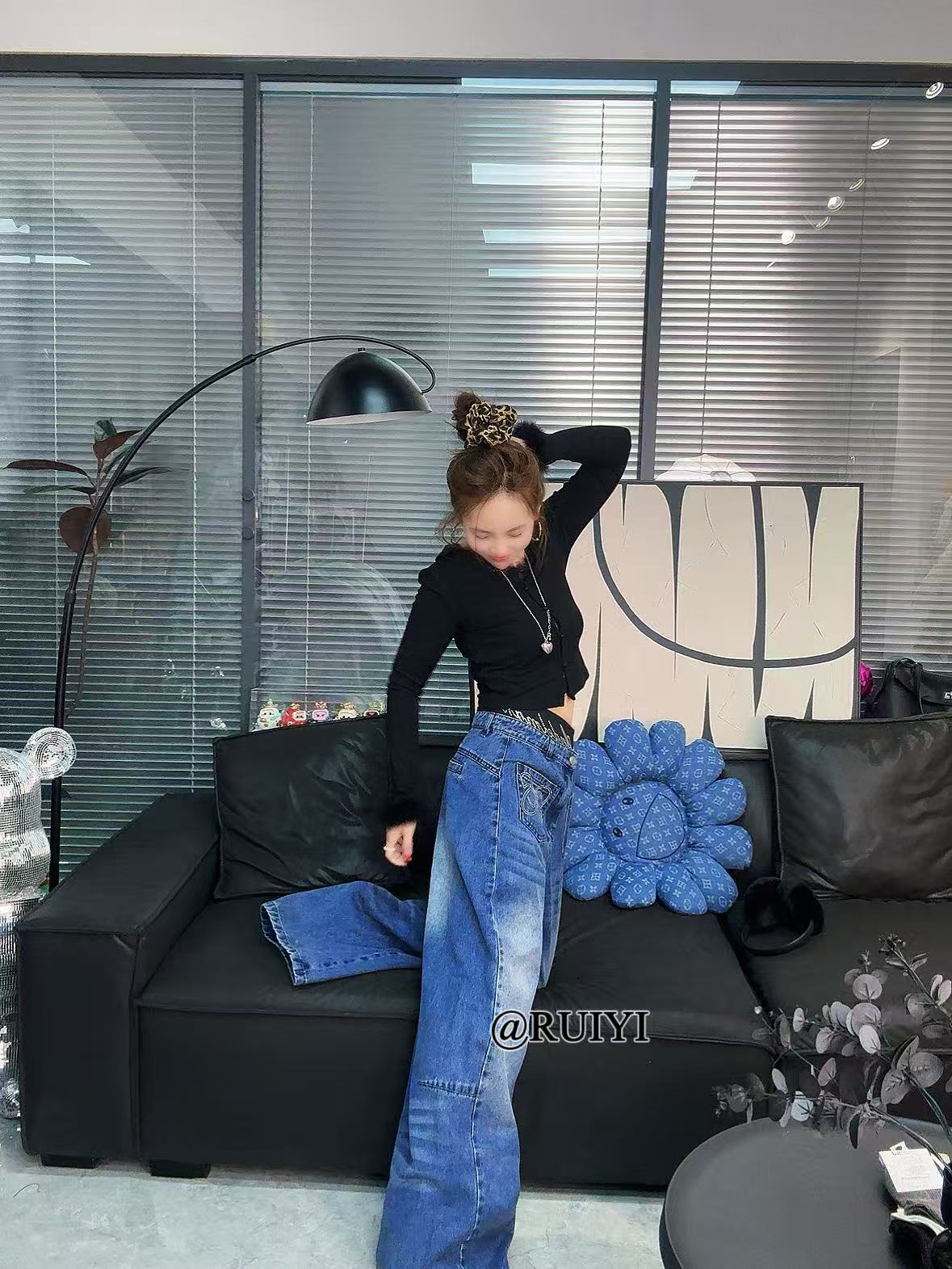 《赵小姐推荐》高街烫钻双腰早牛仔裤