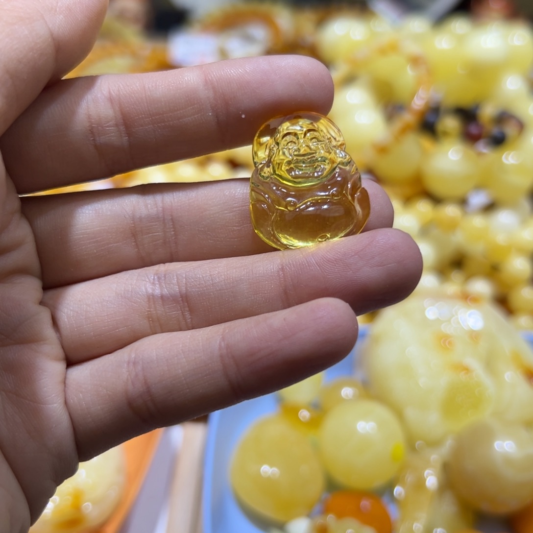 琥珀珠宝奇石未镶嵌