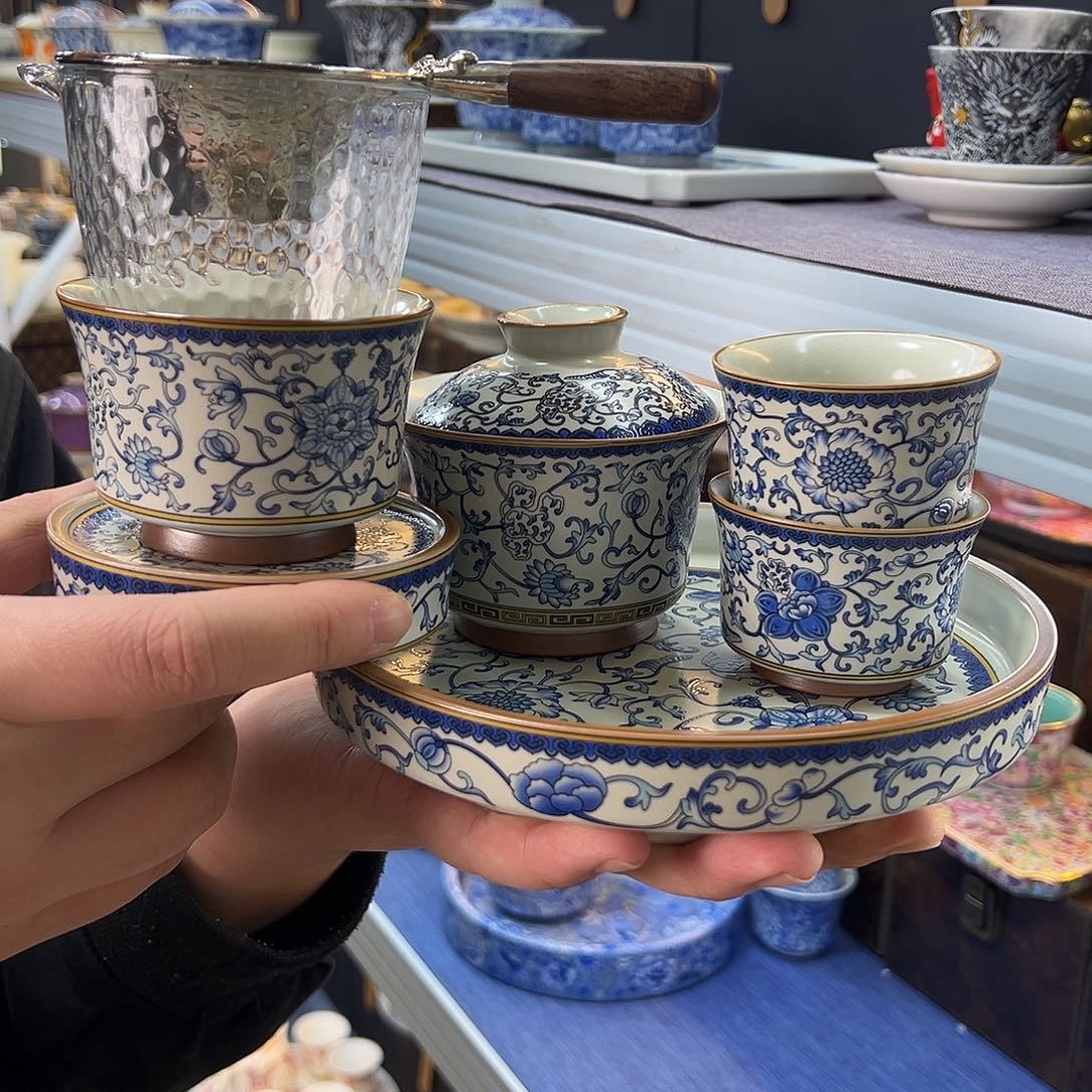 我们的目标是成为一个优秀的人