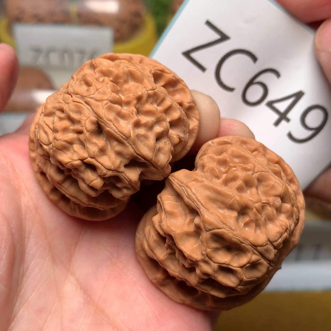 文玩核桃把件肉球苹果42