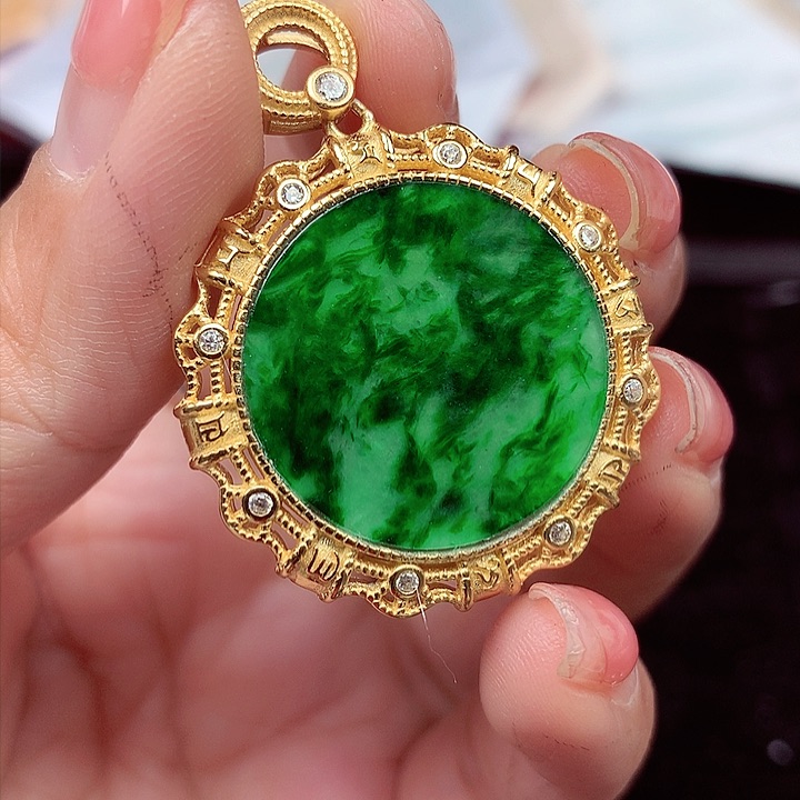 翡翠颈饰银S925镶嵌翡翠