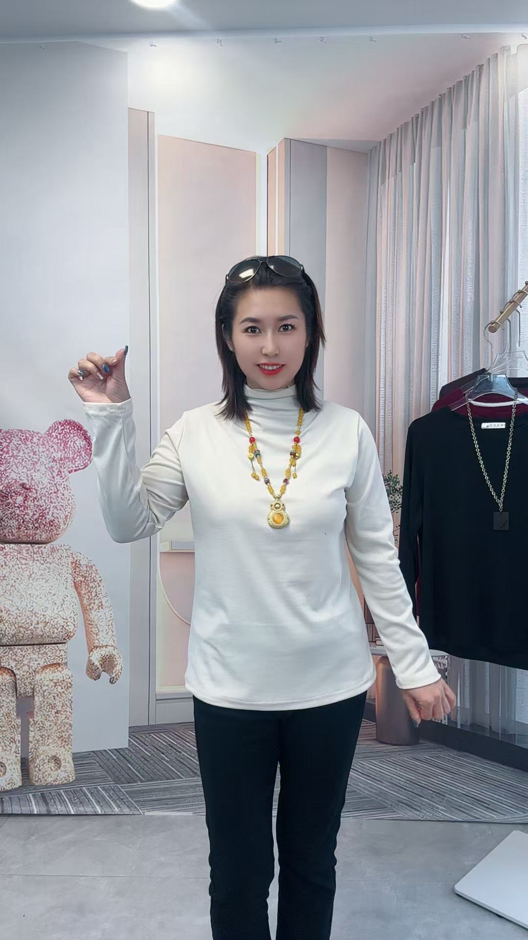 娜娜家2025秋冬新款半高领T恤时尚百搭显瘦长袖设计