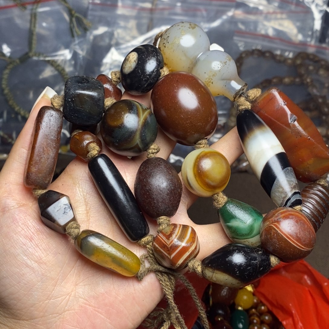 玛瑙/玉髓颈饰未镶嵌