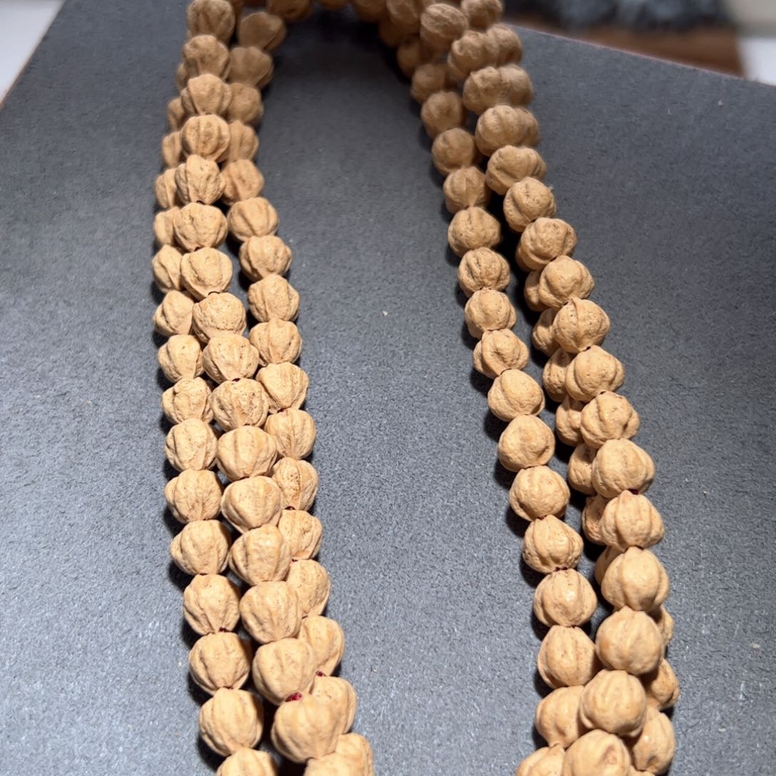 柏香籽/百香籽吊坠欢****好莲花