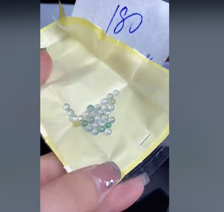 定制翡翠未镶嵌缅甸翡翠天然A货044