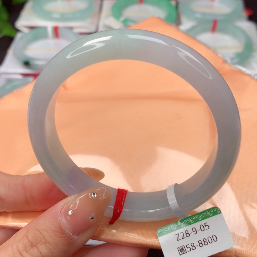 【闪购商品】翡翠手镯未镶嵌天然翡翠手镯