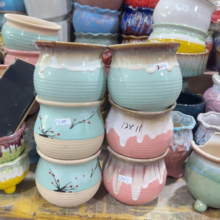 凑9块包邮，有孔，陶瓷花盆