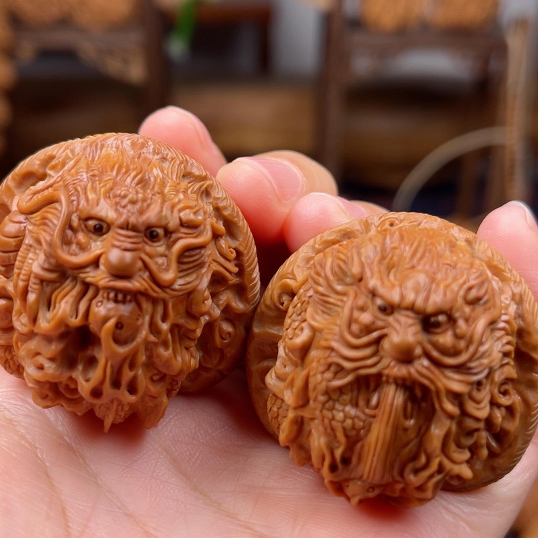 核桃把件双面双龙