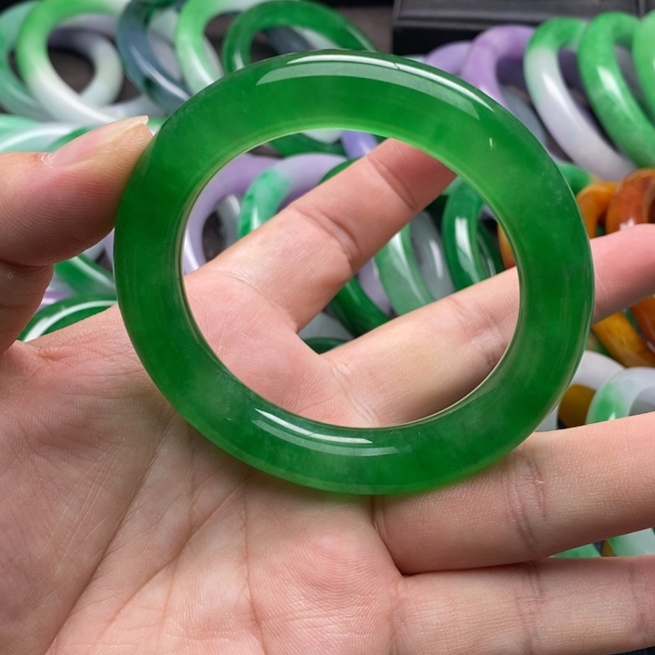 S***l仿水晶非金属高端手镯07