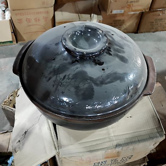 摆件盘子碗茶壶啥都有