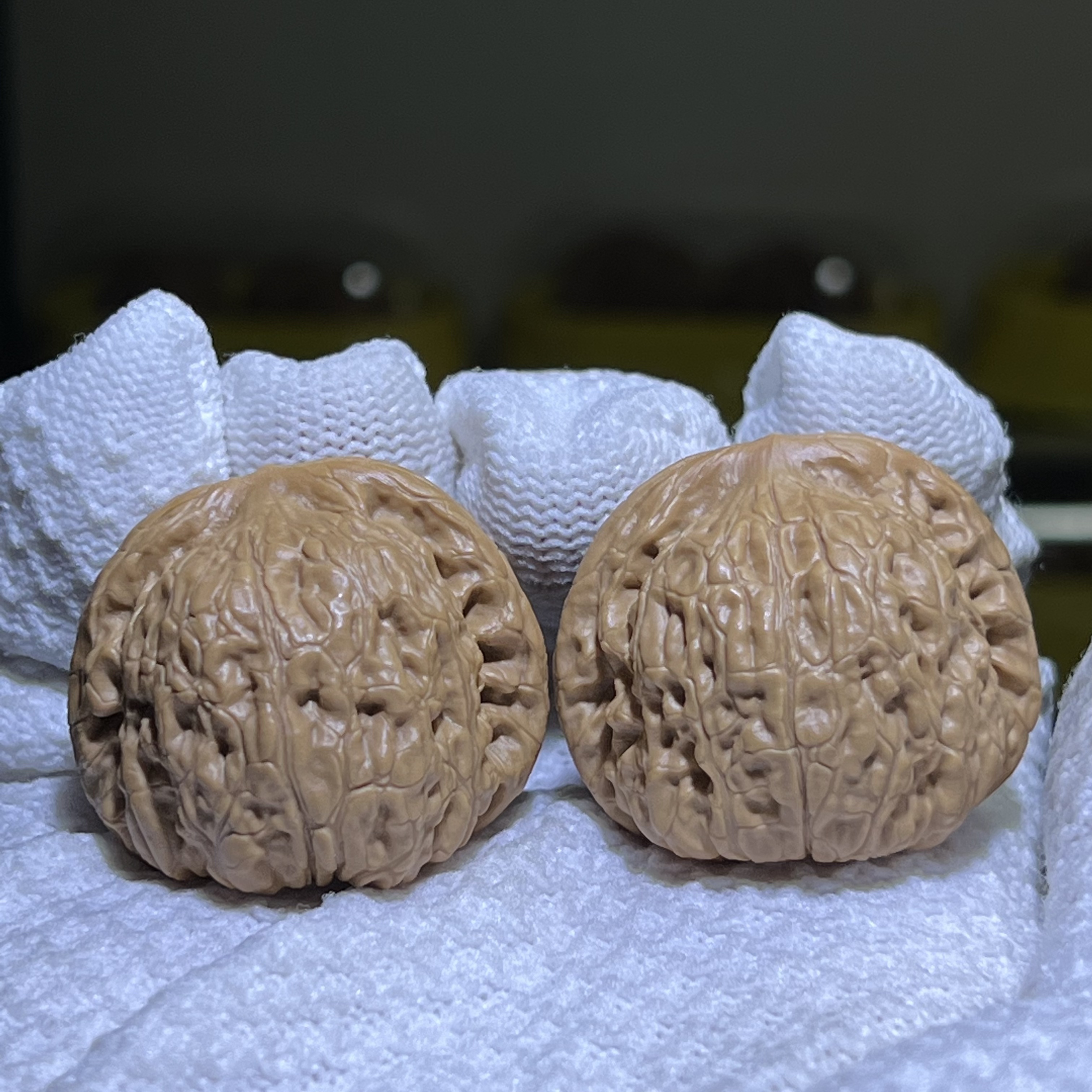 精品文玩核桃-高端小众精修平底锅又名金蝉子文玩核桃