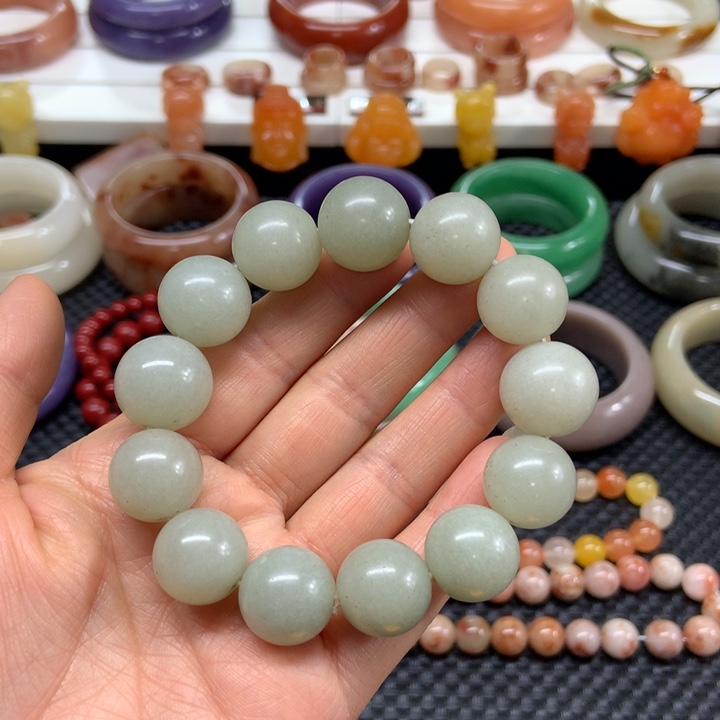 石英质玉未镶嵌手镯