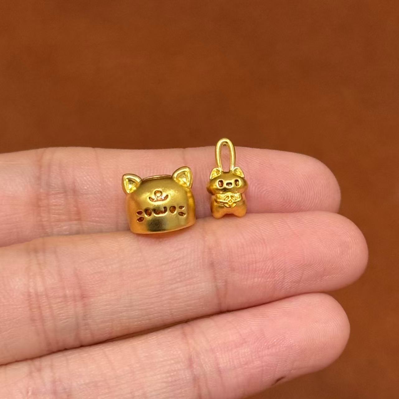 贝贝黄金 足金999 躲猫猫 珐琅彩 圆环 5D工艺 6368