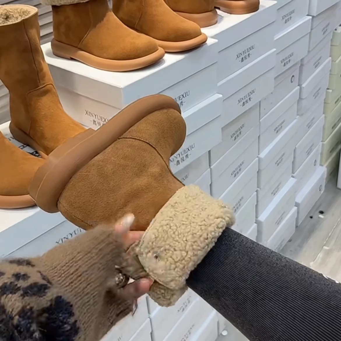 复古雪地靴女款2025秋冬新款加绒加厚百搭厚底马丁靴保暖棉鞋短靴
