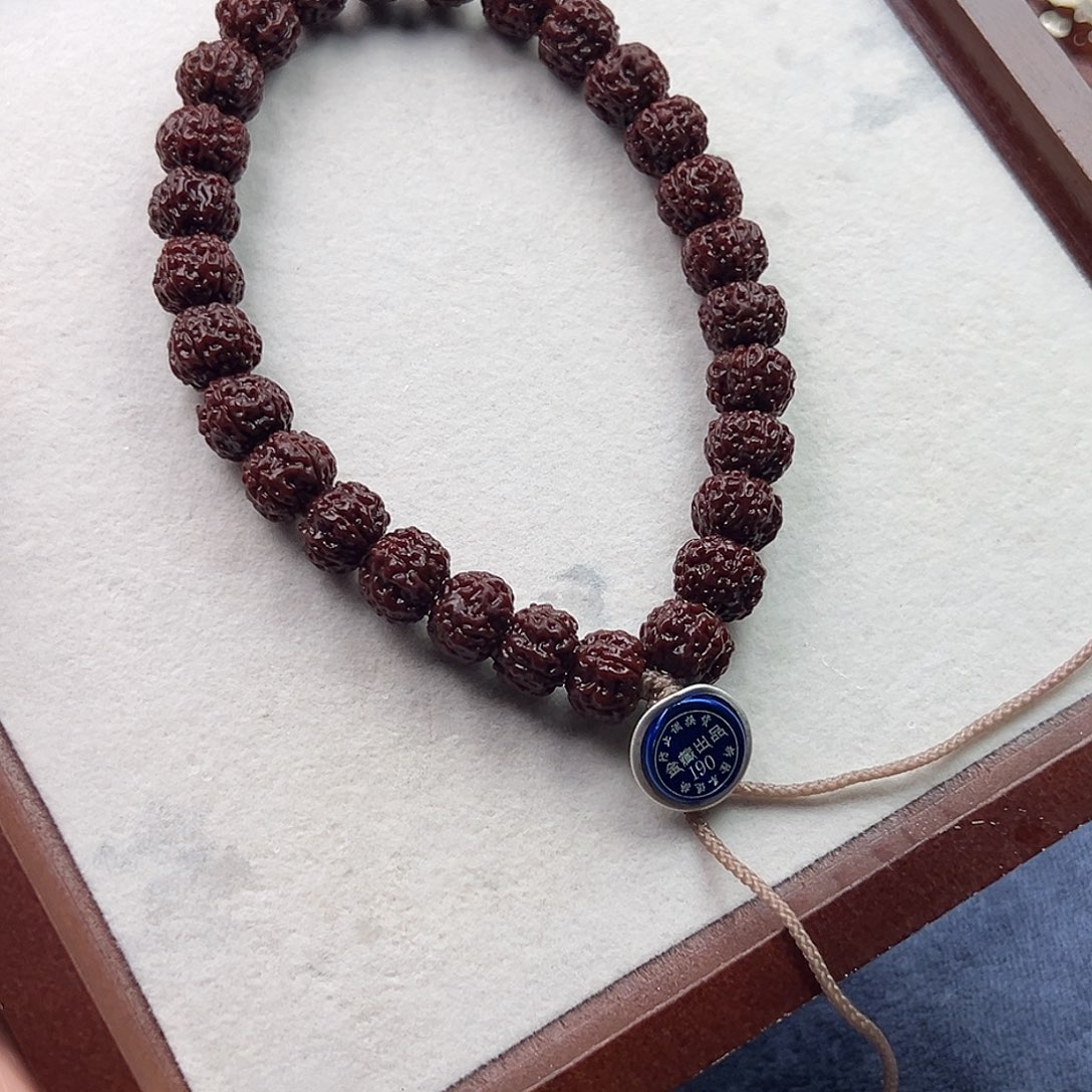 金刚菩提吊坠11平细手持190