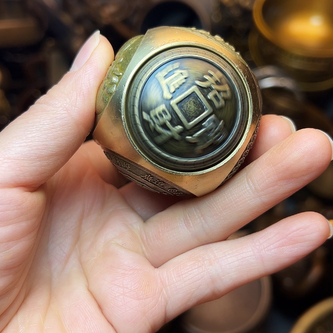 精美铜器工艺品等