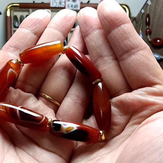 玛瑙/玉髓合金颈饰