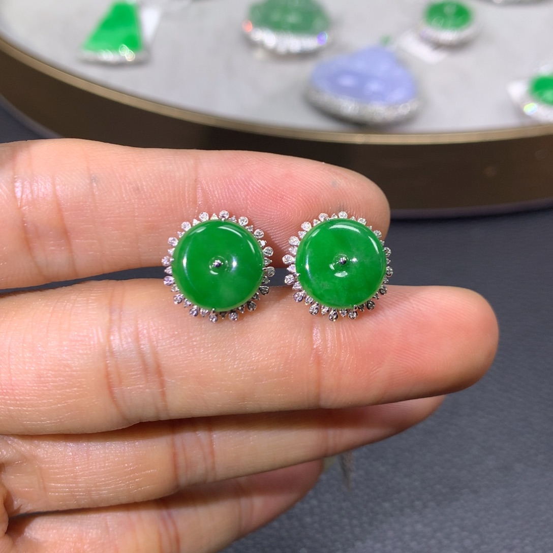 翡翠耳饰18K金镶嵌翡翠