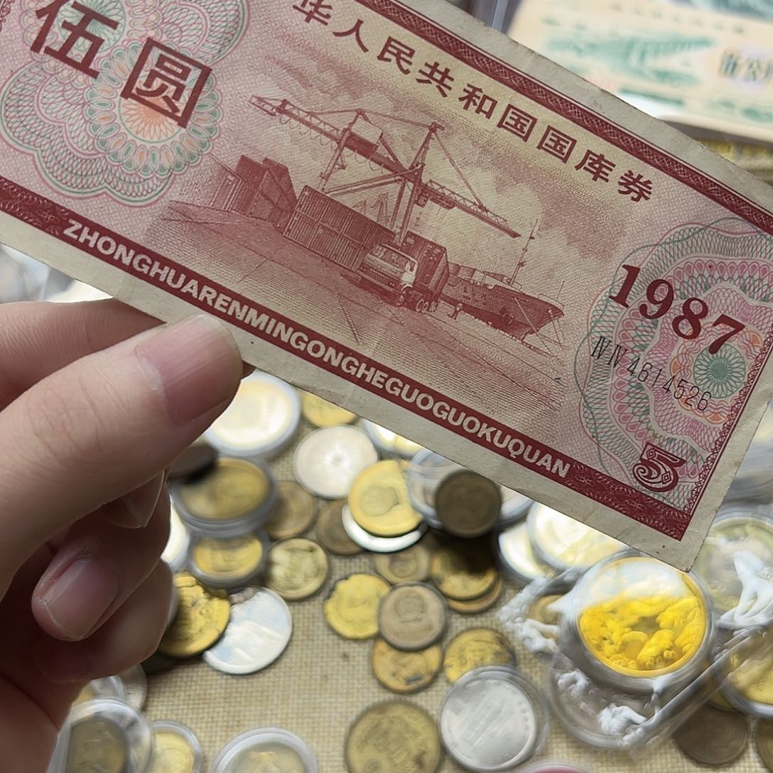 拍品。               