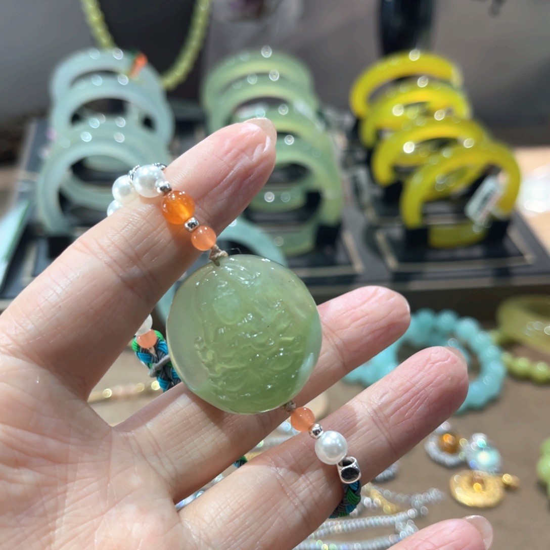 岫玉手镯未镶嵌手镯