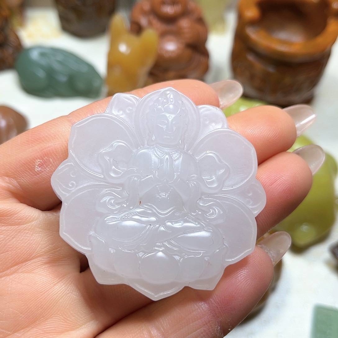 白玉菩提吊坠白玉菩提吊坠