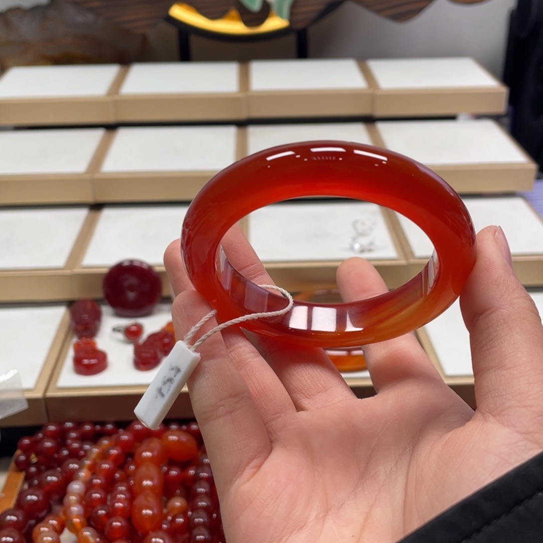 玛瑙/玉髓未镶嵌手镯