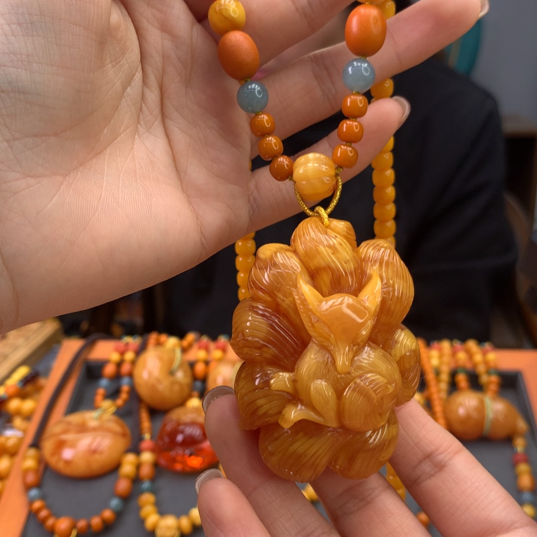 蜜蜡颈饰未镶嵌天然