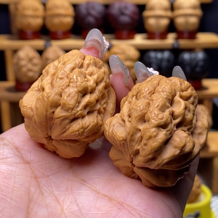 雯***年把件文玩核桃灭霸1号40尺