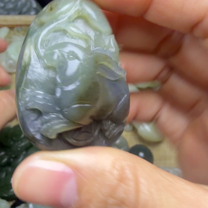 野***）和田玉未镶嵌颈饰