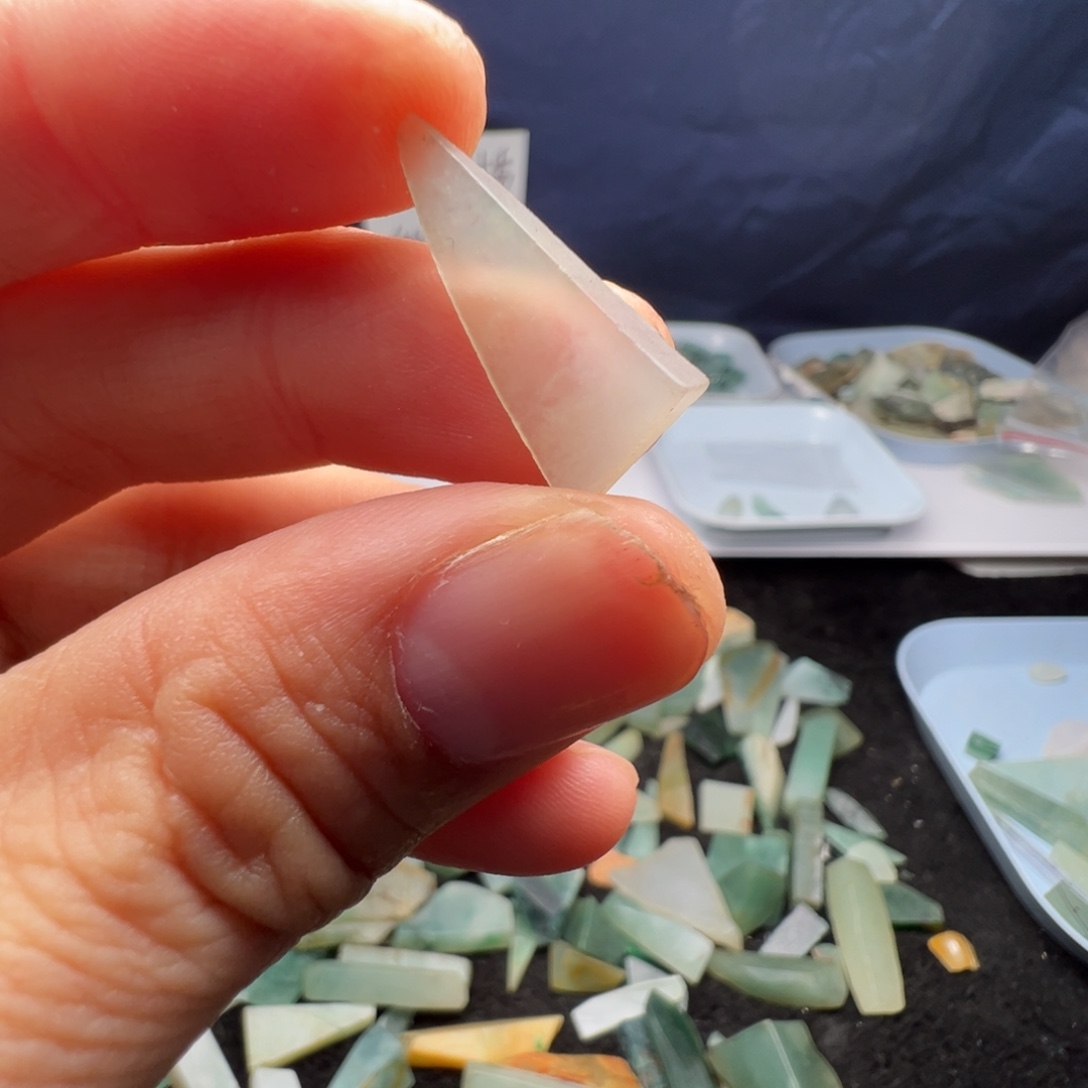 翡翠裸石缅甸翡翠A货