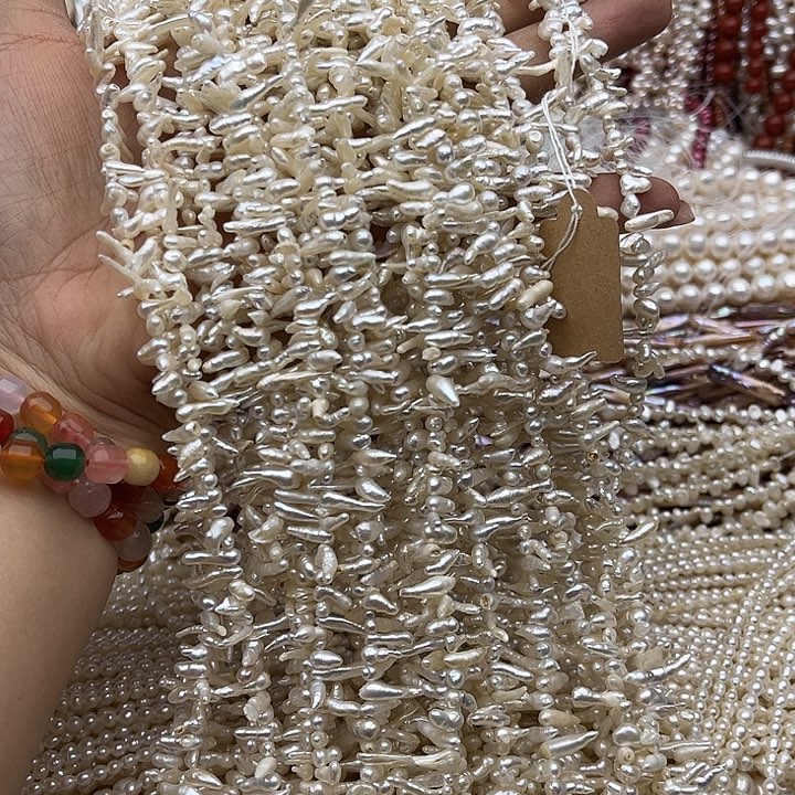 玛瑙/玉髓未镶嵌珠宝半成品一条巴洛克珍珠