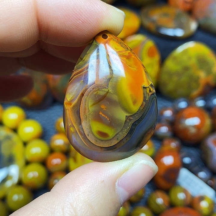 玛瑙/玉髓未镶嵌颈饰