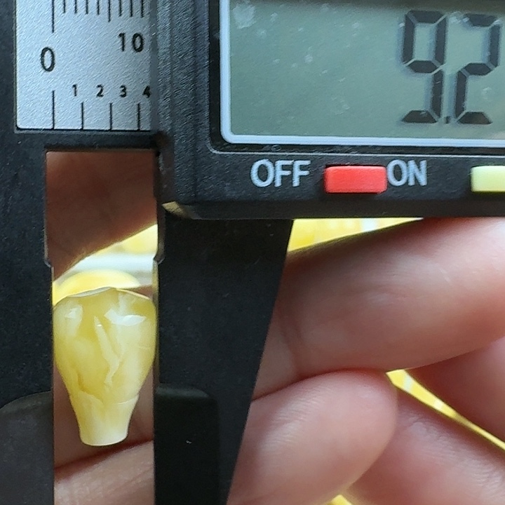 蜜蜡未镶嵌裸石49