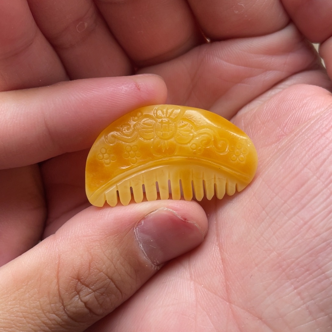 琥珀珠宝奇石未镶嵌