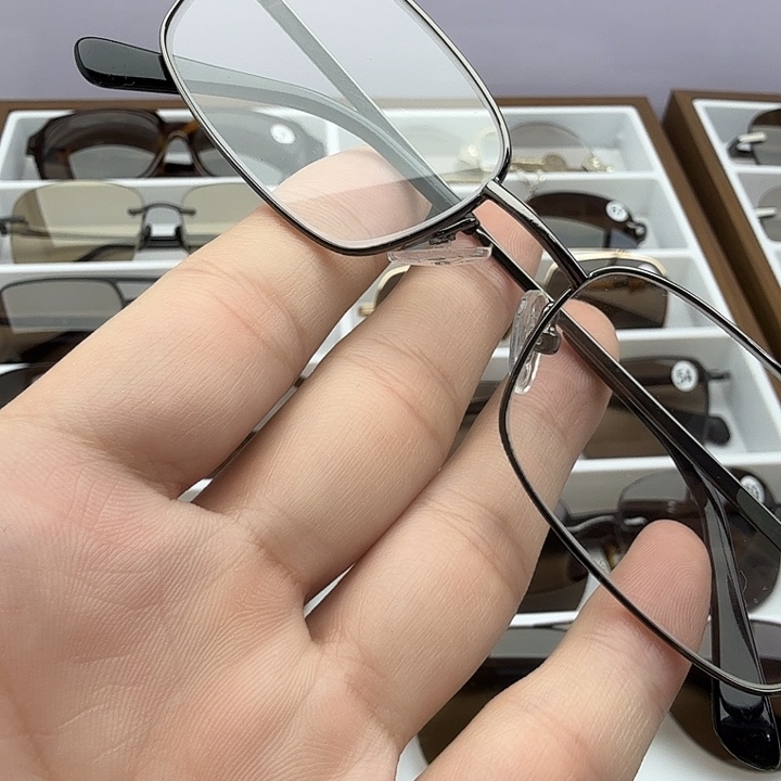 全框款300度老花，保天然石头镜，假一赔一万元