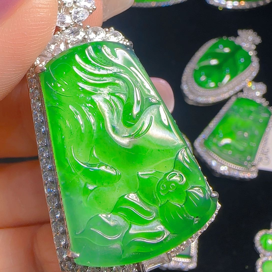 翡翠吊坠(赠链)银S925镶嵌