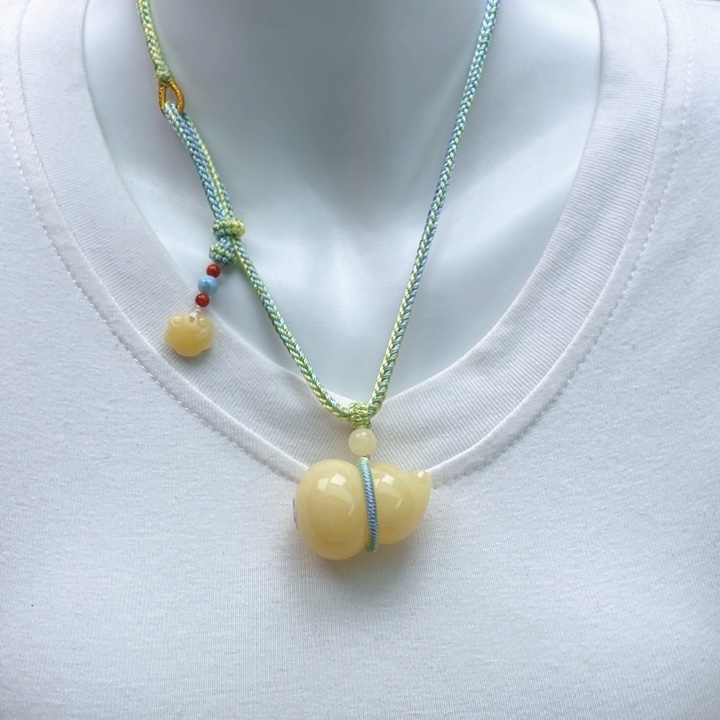 未镶嵌琥珀裸石蜜蜡