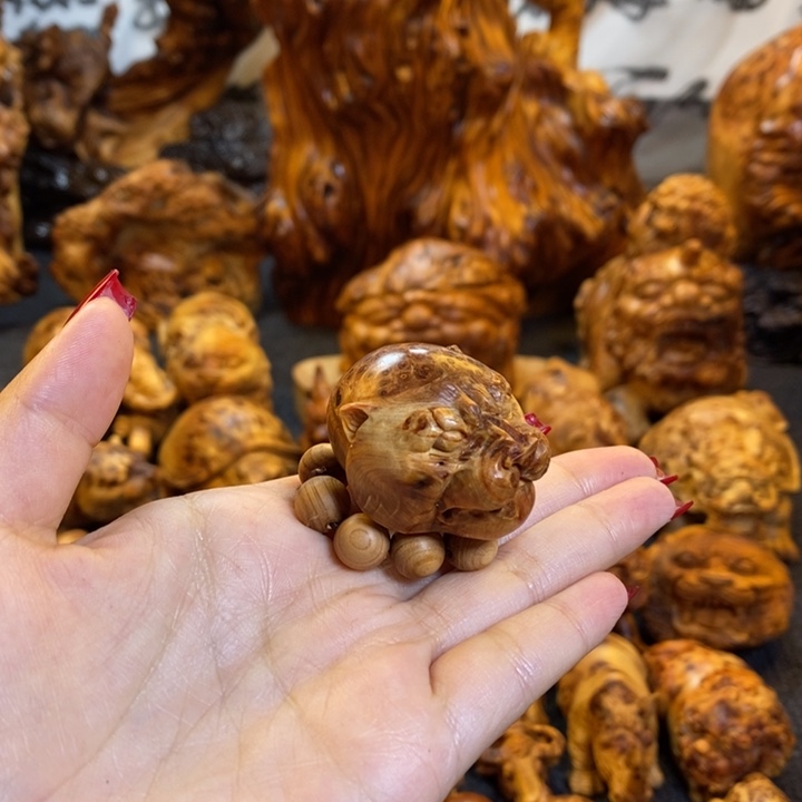 崖柏豹子手把件手把件手把件