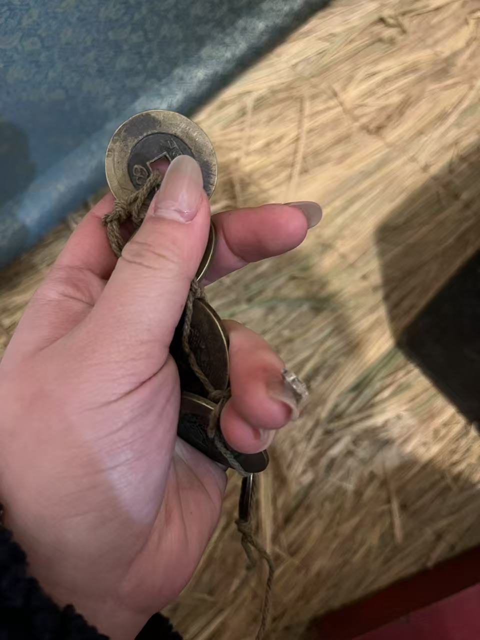 1 居家摆件 五币  仿古家具摆件