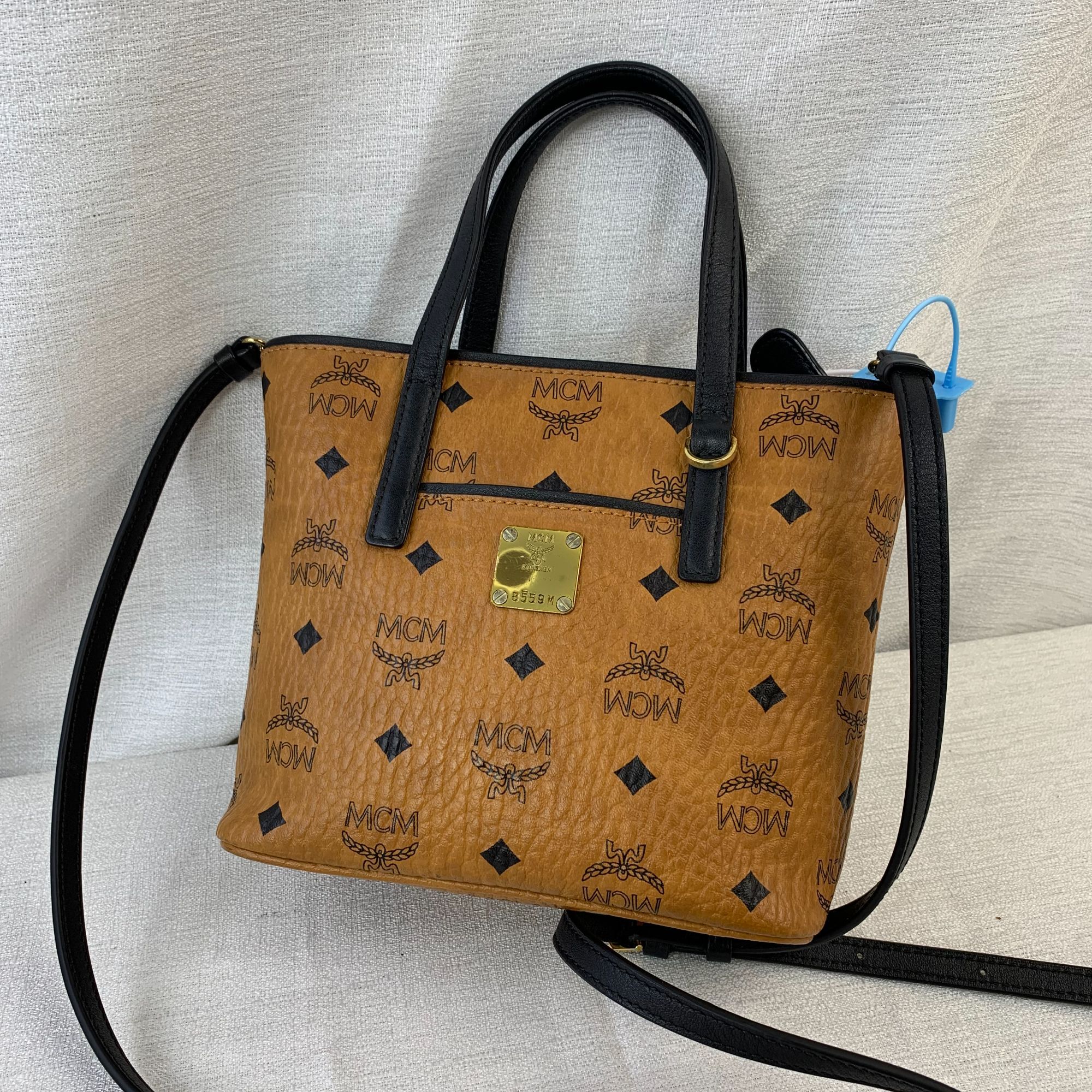 95新 MCM 干邑色菜篮子包/EE11808009/8009