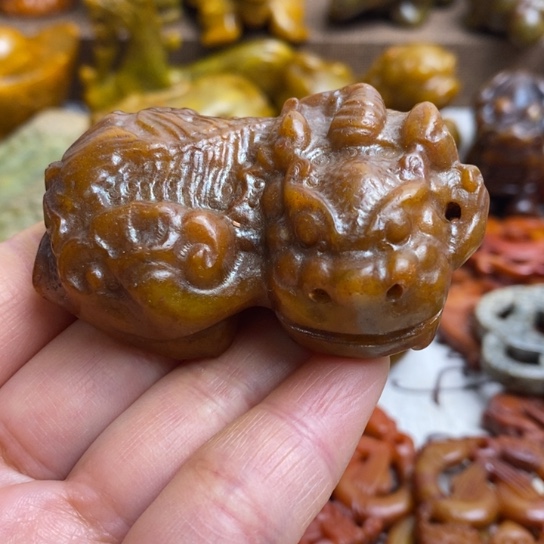 蛇纹石玉未镶嵌颈饰87