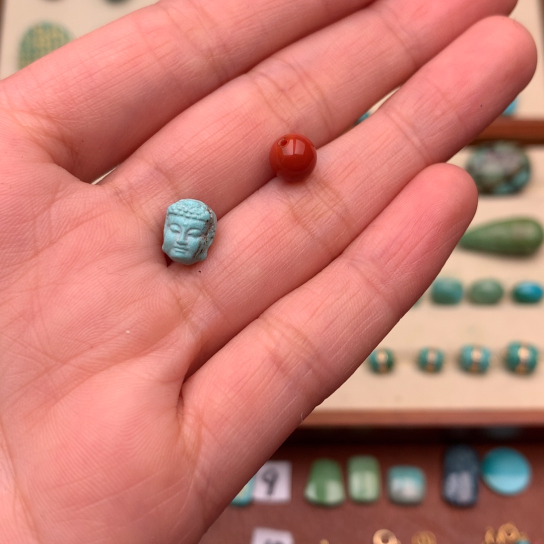 南红玛瑙配饰未镶嵌