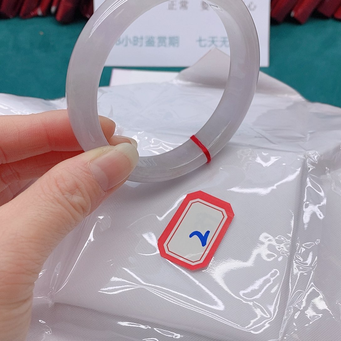 翡翠手镯未镶嵌用****80222222222