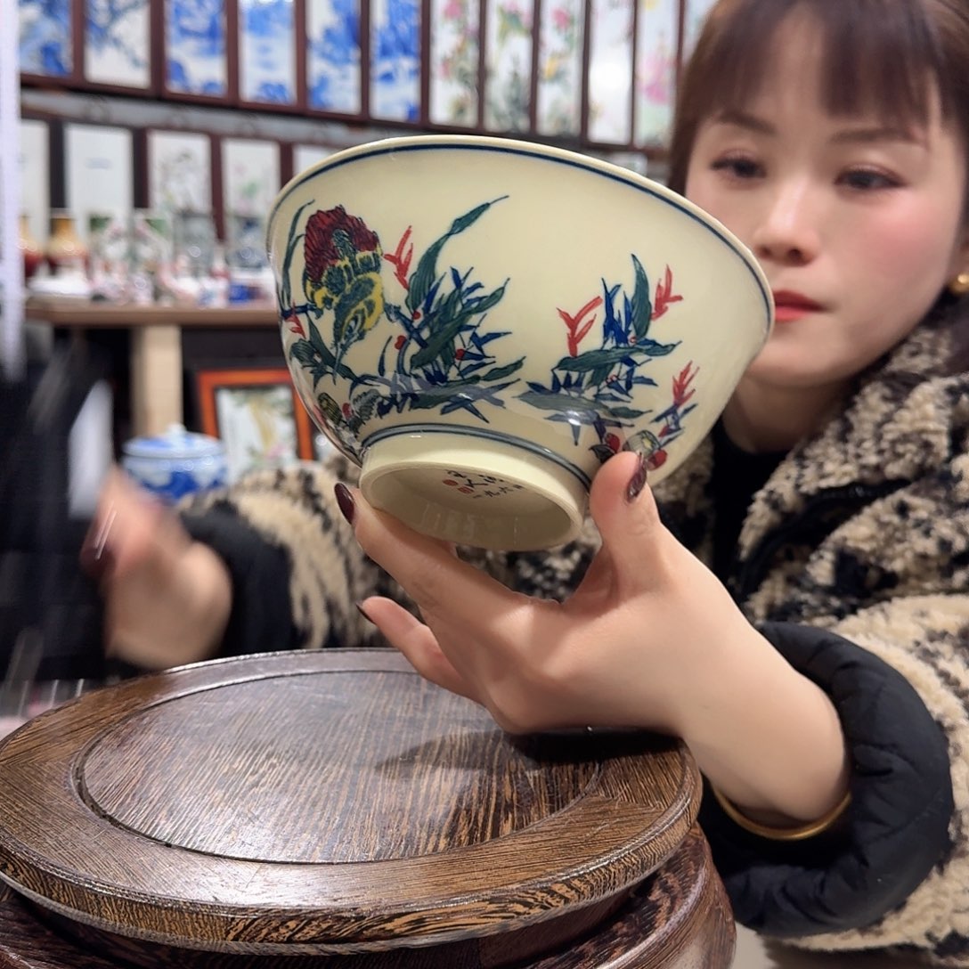 摆件瓷//////景德镇陶瓷瓷器。