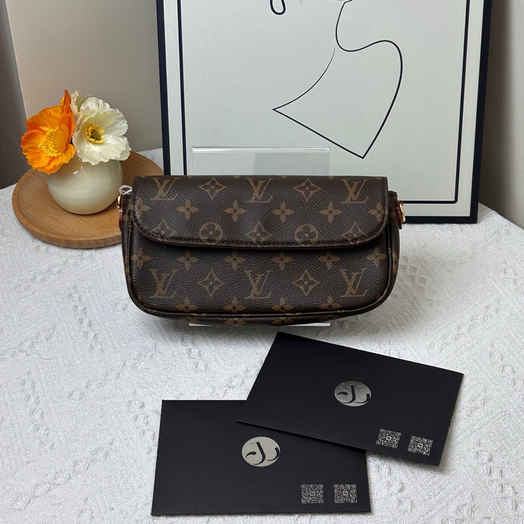 95新 LouisVuitton/路易威登 老花 ivy 芯片款/JW7473