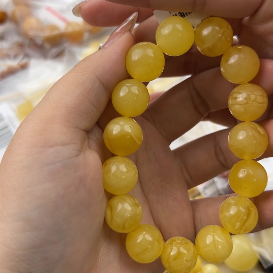琥珀珠宝奇石未镶嵌
